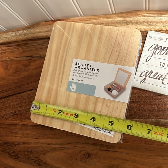 🔥Clearance- NIP Beauty Organizer with Faux Wood Mirror - Picture 6 of 12